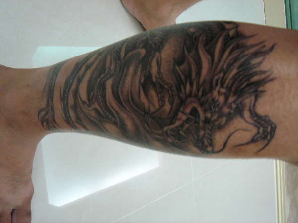 dragon tattoo