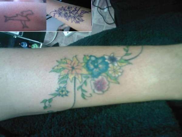 Contrary flowers tattoo