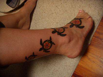4 sea turtles tattoo