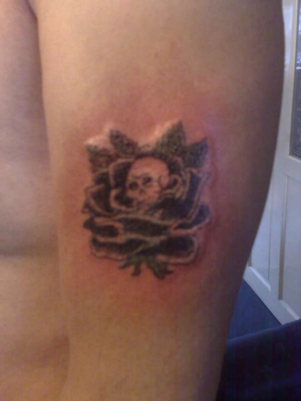 Skull/Rose tattoo