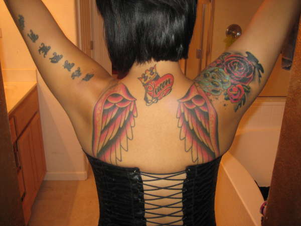 * Wings * tattoo