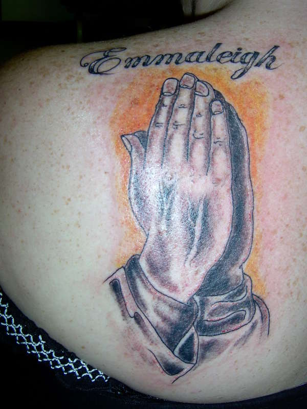 praying hands tattoo