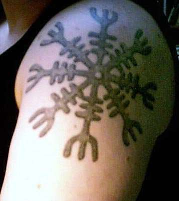 Ægirshjalmir tattoo