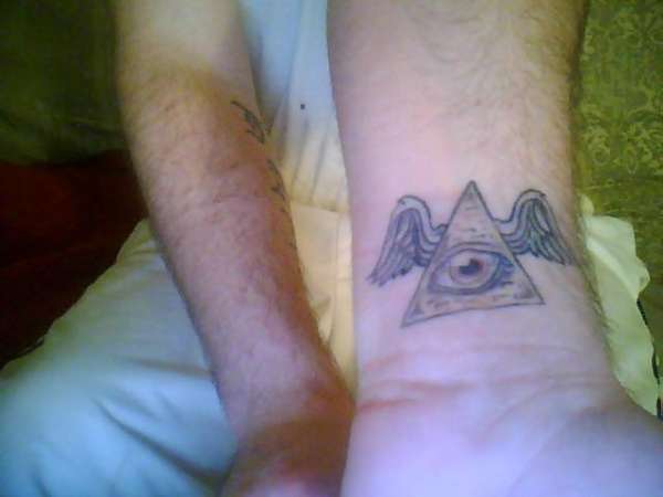 all seeing eye tattoo