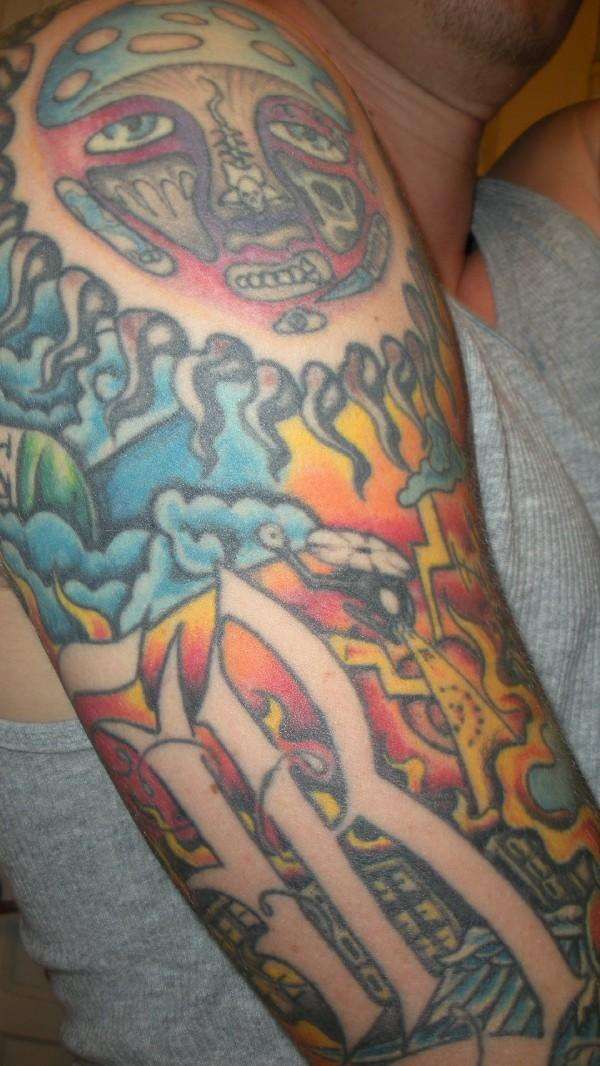 More work done on the Sublime halfsleeve tattoo