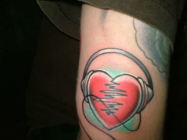heart & headphones tattoo