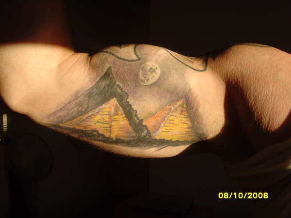 Pyramids of Giza tattoo