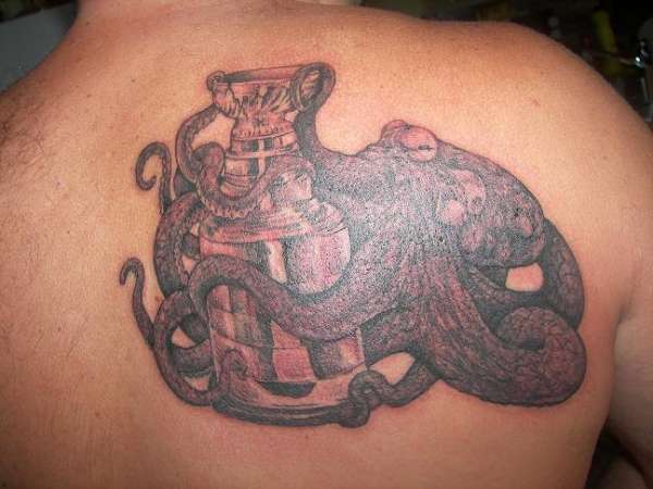 Octopus Cup tattoo