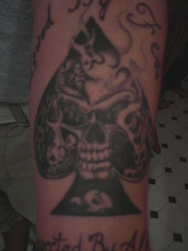 killer ace and skulls!!!! tattoo