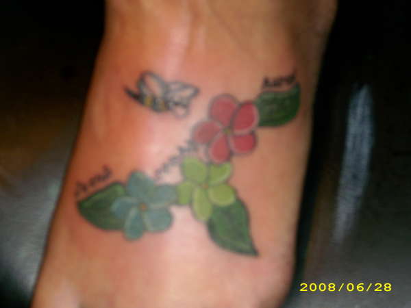 flowers & a bummble bee tattoo