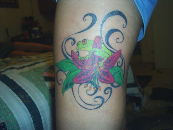 frogs&flowers tattoo