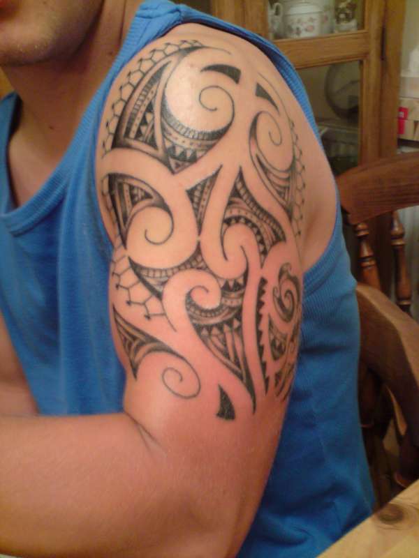 MAORI/POLANESIAN TRIBAL WORK tattoo