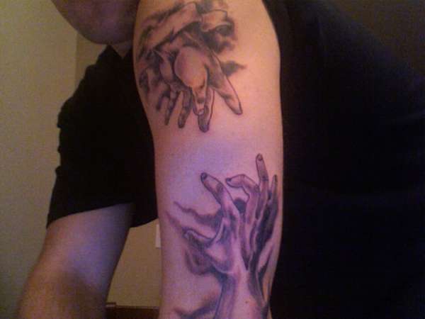 hands tattoo