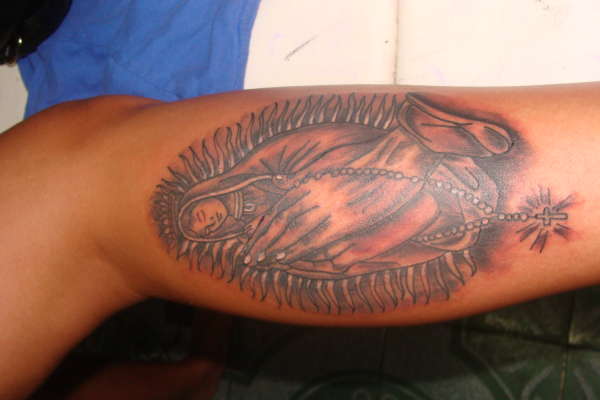 praying hands tattoo