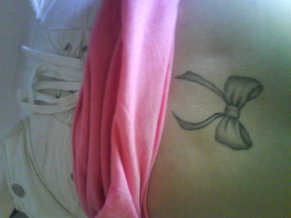 Bows ribbon tattoo
