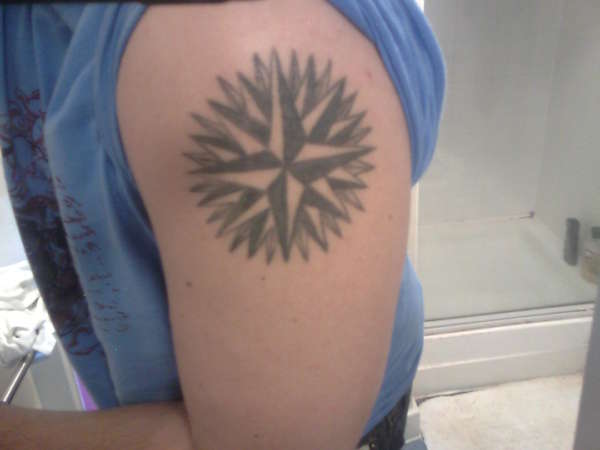 Rosa de los vientos tattoo