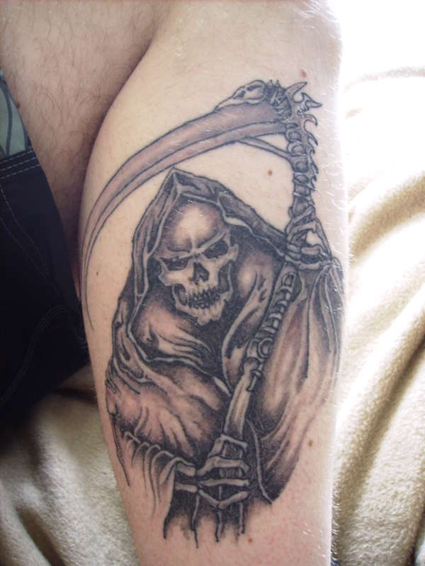 leg tattoo