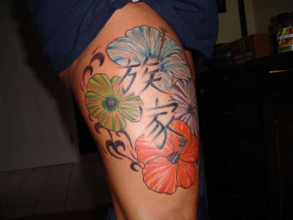 flowers/family tattoo