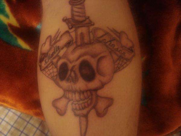 Skull'n Bones tattoo