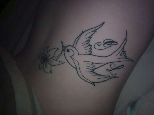 Swallow & Lily tattoo