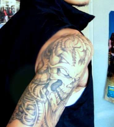 Skull and Mech tattoo