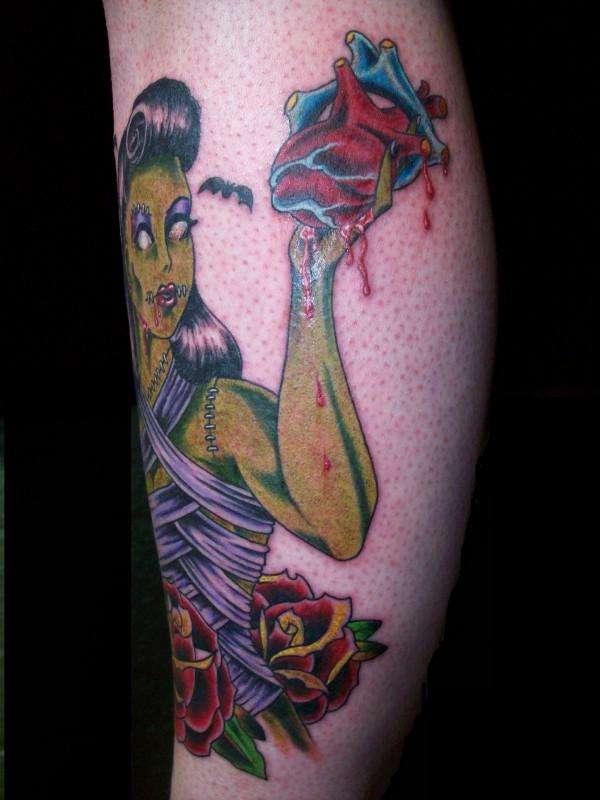 Zombie Girl holding a hart (side View) tattoo