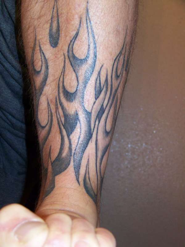 LEG FLAMES tattoo
