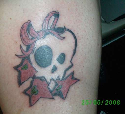 skull and tattoo tattoo