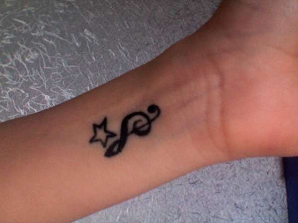 music note tattoo