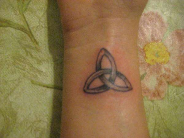 Triqueta tattoo