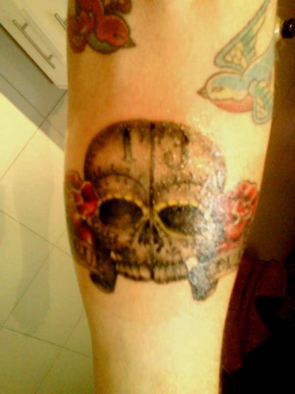 Skull and Roses tattoo