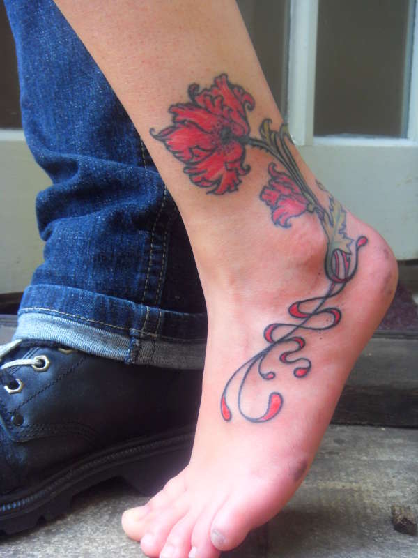 hannahs poppies tattoo