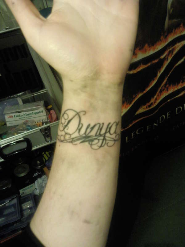 dunya tattoo