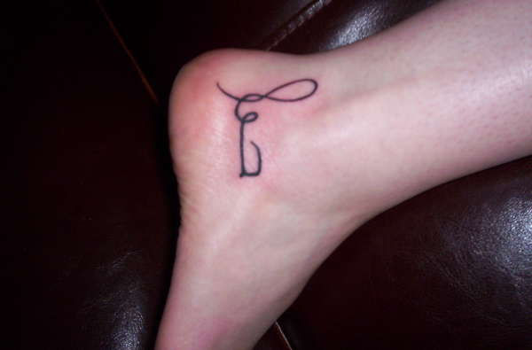 b tattoo