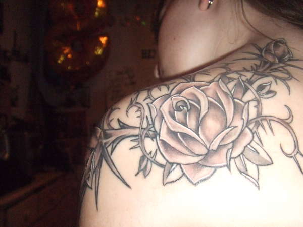 shoulder tattoo