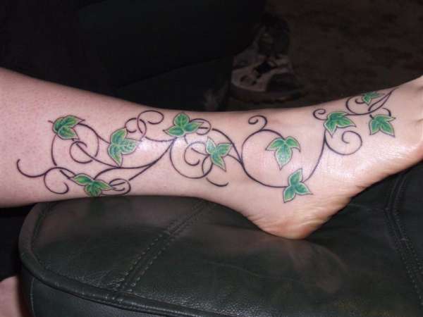 Ivy on my foot tattoo