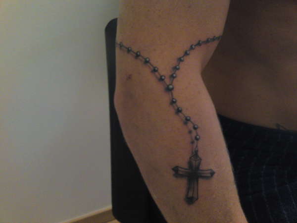 cross tattoo