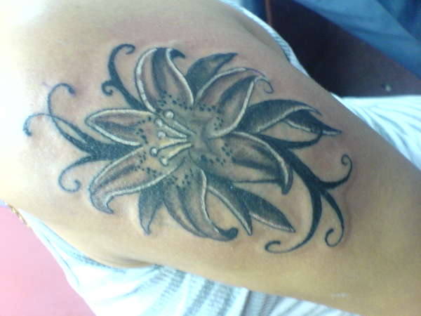 B&G Flower tattoo