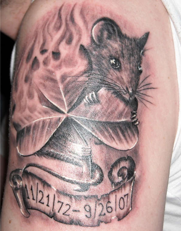 Mouse and Flaming Clover tattoo