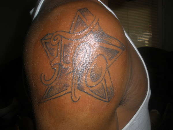STAR WITH NAME FLO tattoo