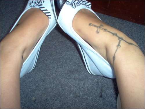 feet tattoo