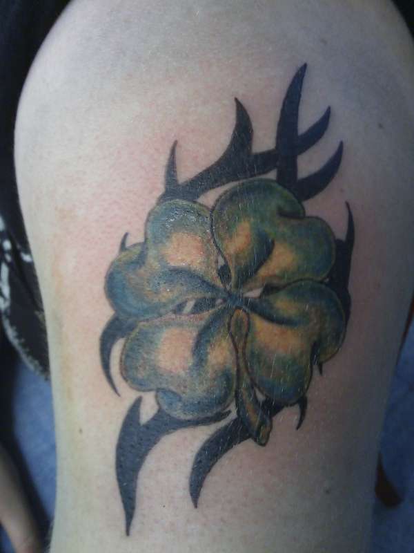 Clover with tribal tattoo
