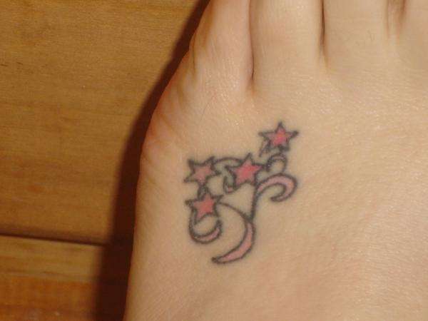 satrs on my feet. tattoo