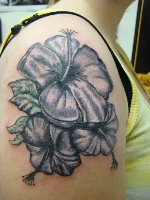 hibiscus tattoo shoulder