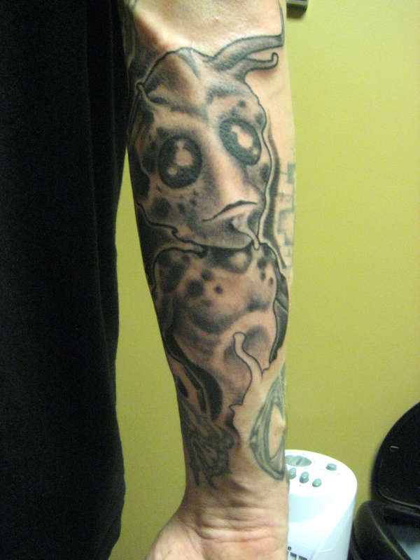 alien tattoo
