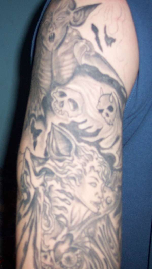 upper arm tattoo