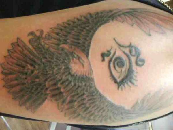 EAGLE IN BLACK CHERRY GREY tattoo