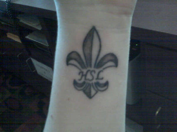 Fleur Dis Lis tattoo