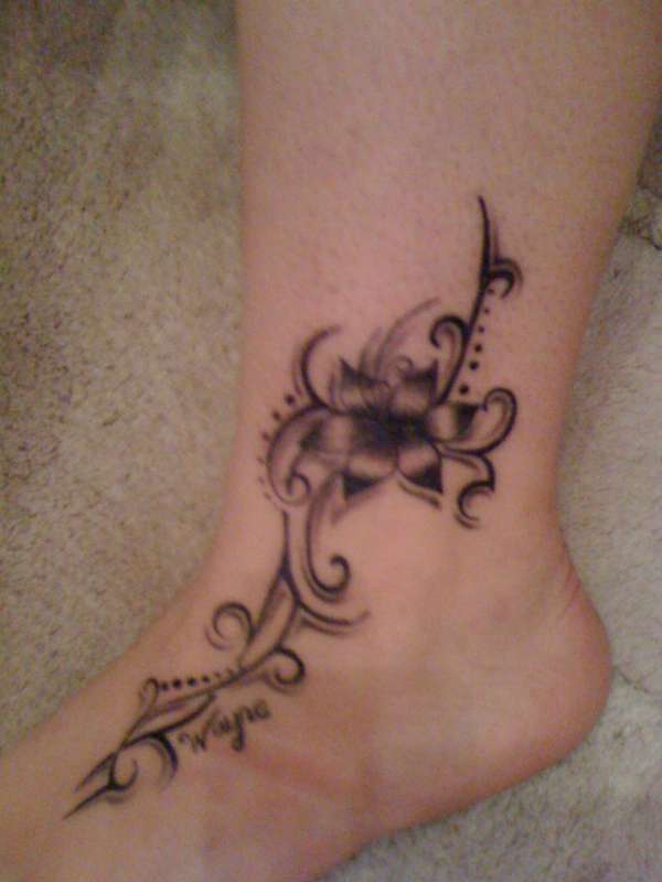 foot/ankle tattoo