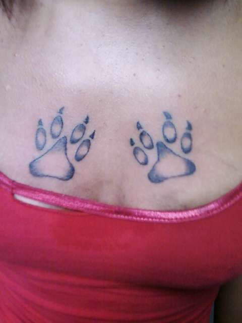 paws the right way on a 5 star chick tattoo